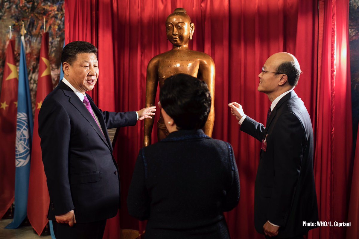 President of China Xi Jinping (left) visited WHO today and met with Director-General Dr Margaret Chan (middle)