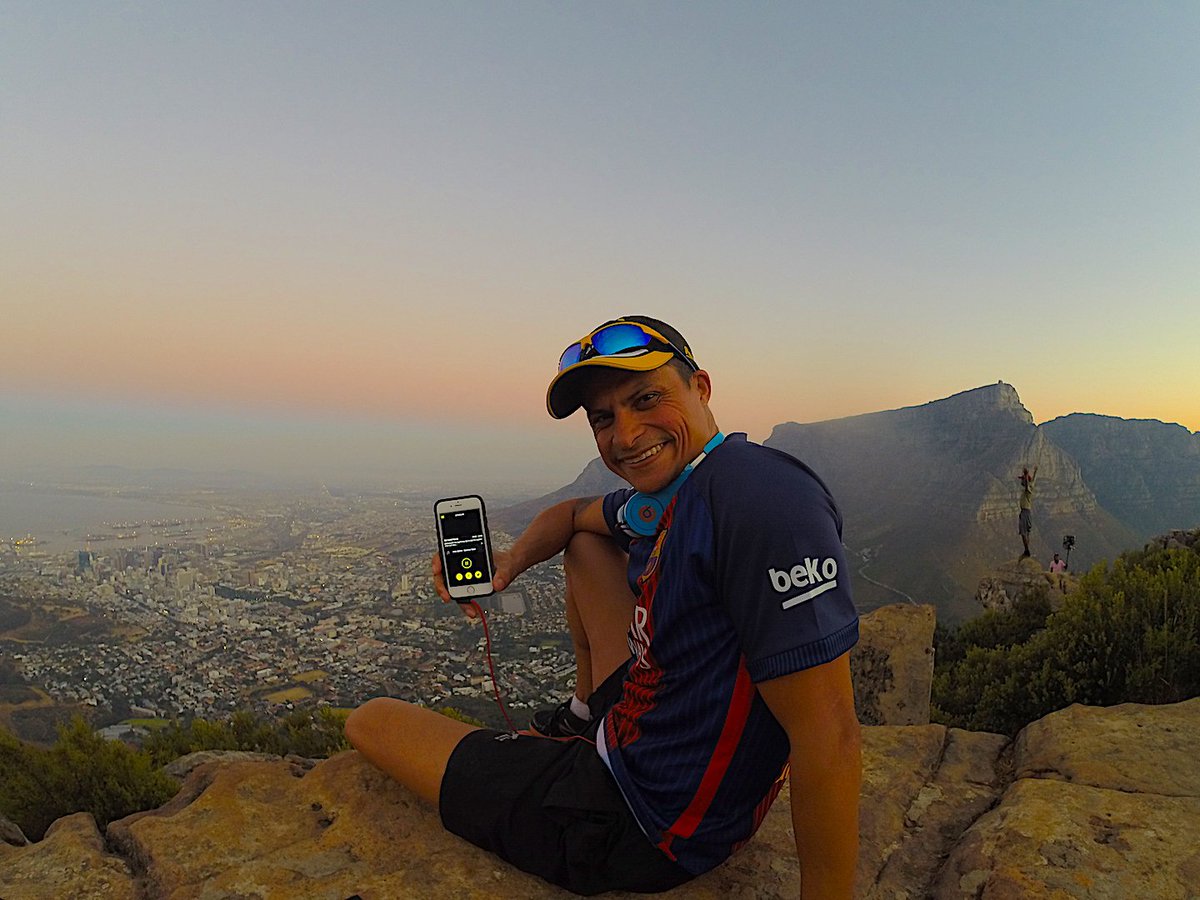 RogueArt72's tweet photo. Doesn't get more perfect than this really.Unrivaled in the world, the majestic Table Mountain looks over me and @TouchCentralFM #TCAnywhere https://t.co/LaF1bijltu