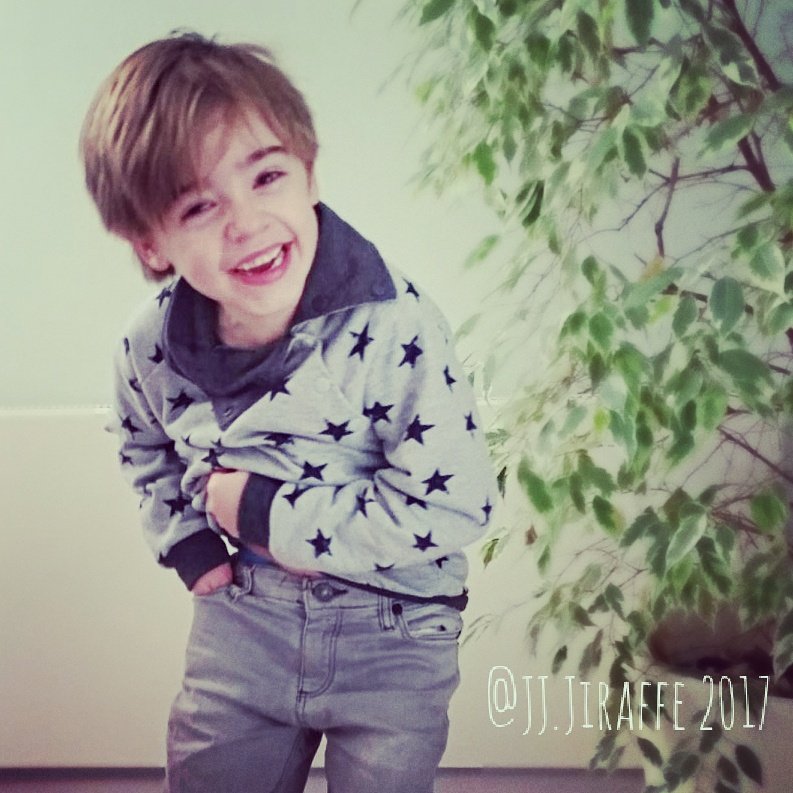 JJJiraffe's tweet photo. JJ loves our new split collar sweaters. Do you @HandmadeHour ?
#jjjiraffe #mbjm #handmade #ForKids #HandmadeHour https://t.co/IPR87t4xH7