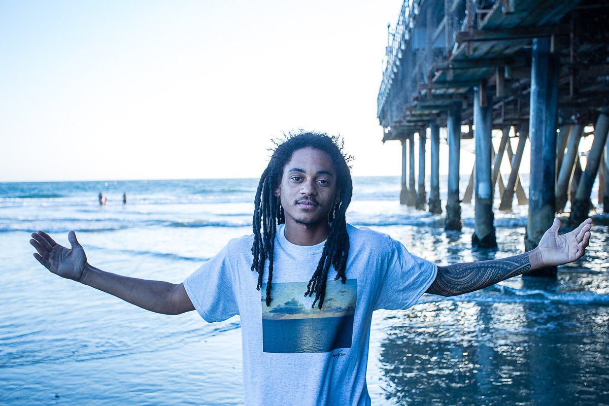 SSHempGoods's tweet photo. Sunryse tees coming Spring #ShyningSun #HempGoods #HempClothing https://t.co/OKwqhIzFl7