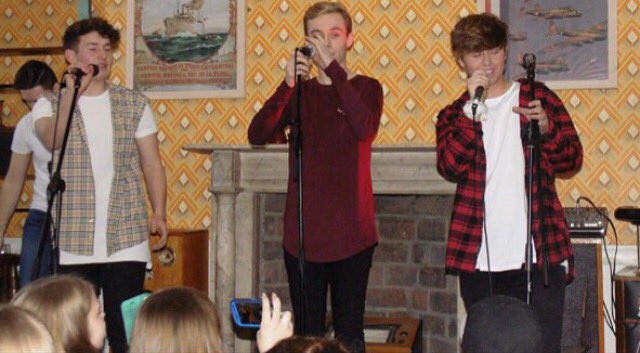 OriginBoyband's tweet image. Me and the lads at our first headline show a few weeks ago! RT for a DM , I wanna talk to some of you - John ❤️