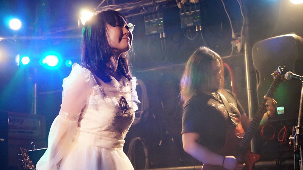 arisaANCHEIN's tweet photo. 今日のワンマンライブ、最高に楽しかった！沢山のお客さんが来てくれて、ステージ来た時泣きそうだった、、！
本当に来てくれたみんなありがとう！
まだ数少ない写真だけど、みんなが上げてくれたり、メッセでくれた中から選んだ写真！あげとく！
今日は本当にありがとう(*☻-☻*) https://t.co/qJIvt89IS6