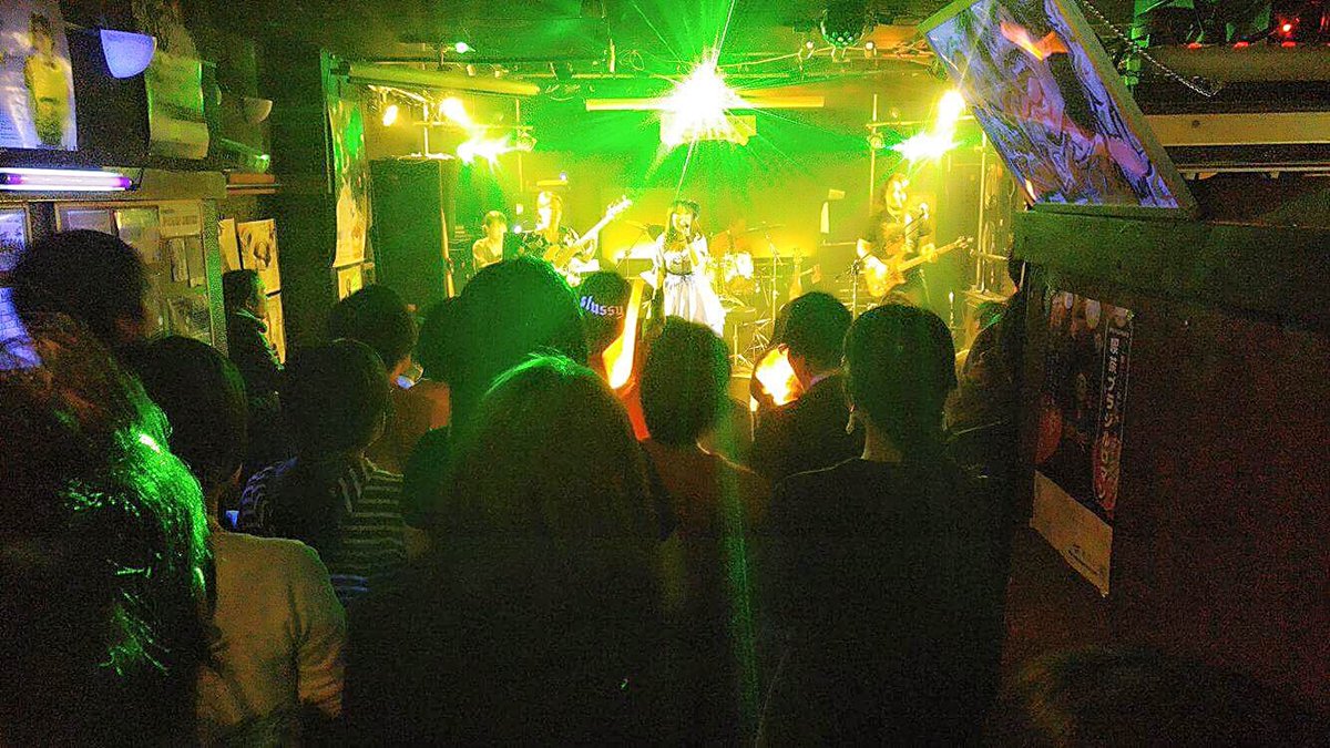 arisaANCHEIN's tweet photo. 今日のワンマンライブ、最高に楽しかった！沢山のお客さんが来てくれて、ステージ来た時泣きそうだった、、！
本当に来てくれたみんなありがとう！
まだ数少ない写真だけど、みんなが上げてくれたり、メッセでくれた中から選んだ写真！あげとく！
今日は本当にありがとう(*☻-☻*) https://t.co/qJIvt89IS6