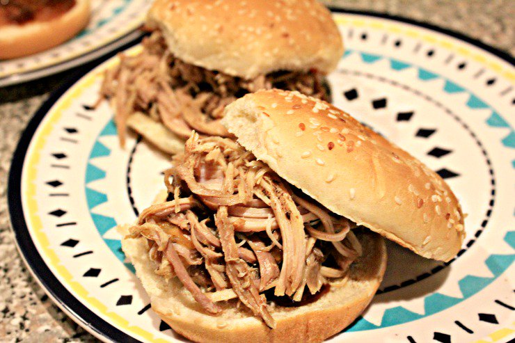 themiamidad's tweet photo. Slow cooker pulled pork sandwiches and an ice-cold Coca-Cola are the perfect game-day combo! https://t.co/PH8CJrTeP3 #DGUnitedbyFootball #ad https://t.co/sr9IALK20z