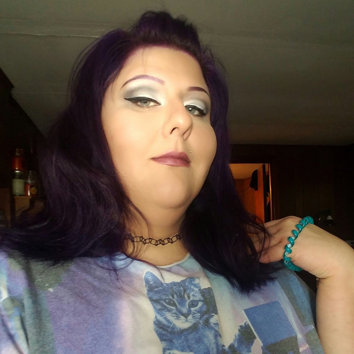 SarahDynasty's tweet photo. Playing with makeup :) #PurpleHair #PurpleBrows #FatBabe #Baddie #PlusModel #Actress https://t.co/8C172PbsXC