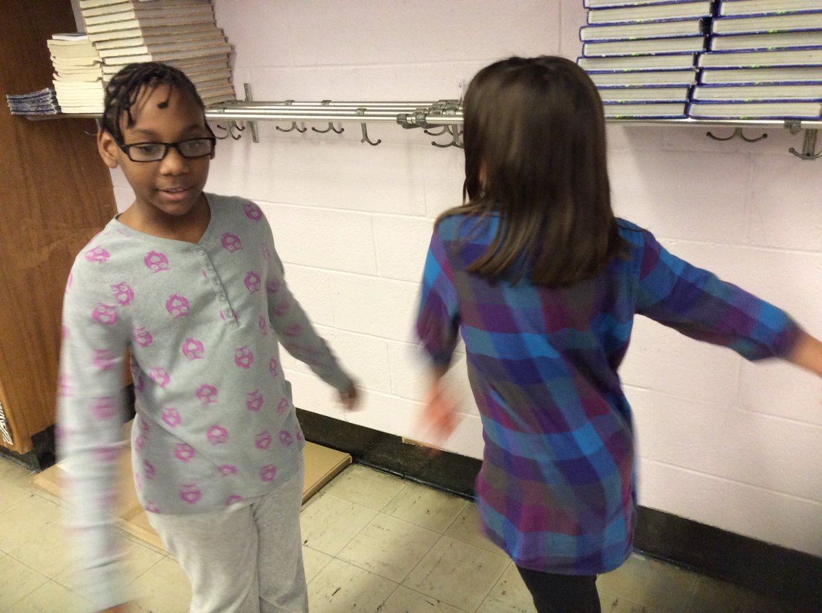 Practicing to be the teacher #mindfulness exercises @Lafayette_25 <a href="/MrsShermanWTSD/">Mrs. Sherman</a> #Kidtweet