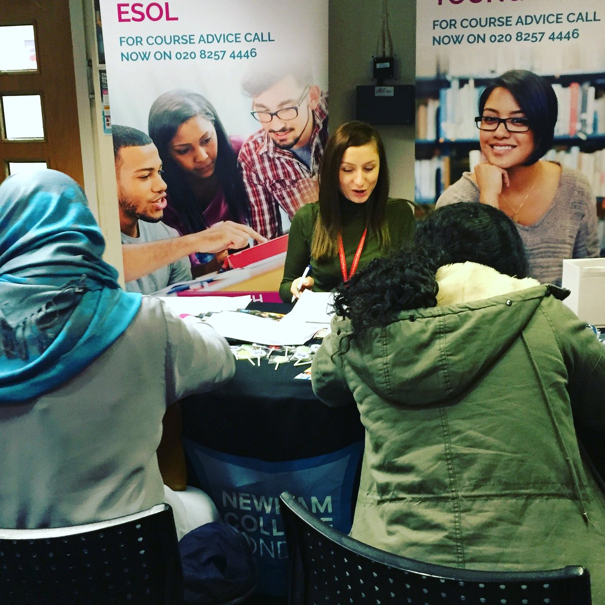 newhamcollege's tweet image. Great meeting all of our prospective #students at East Ham #OpenEvening tonight! #NewYearNewStart #2017 #NewhamCollege