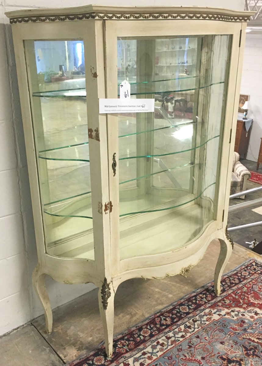 susansselection's tweet photo. Our Mid-January Treasures Auction is now open for bidding! Auction closes Sunday January 22 at 7pm! #constantcontact https://t.co/LoYWyKF8Nz https://t.co/V1W6jWhxiO