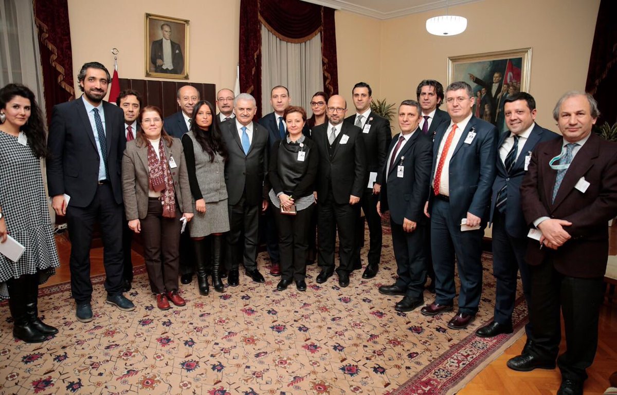 Başbakan Yıldırım, basın kuruluşlarının Ankara temsilcileri ile TBMM'de bir araya geldi.