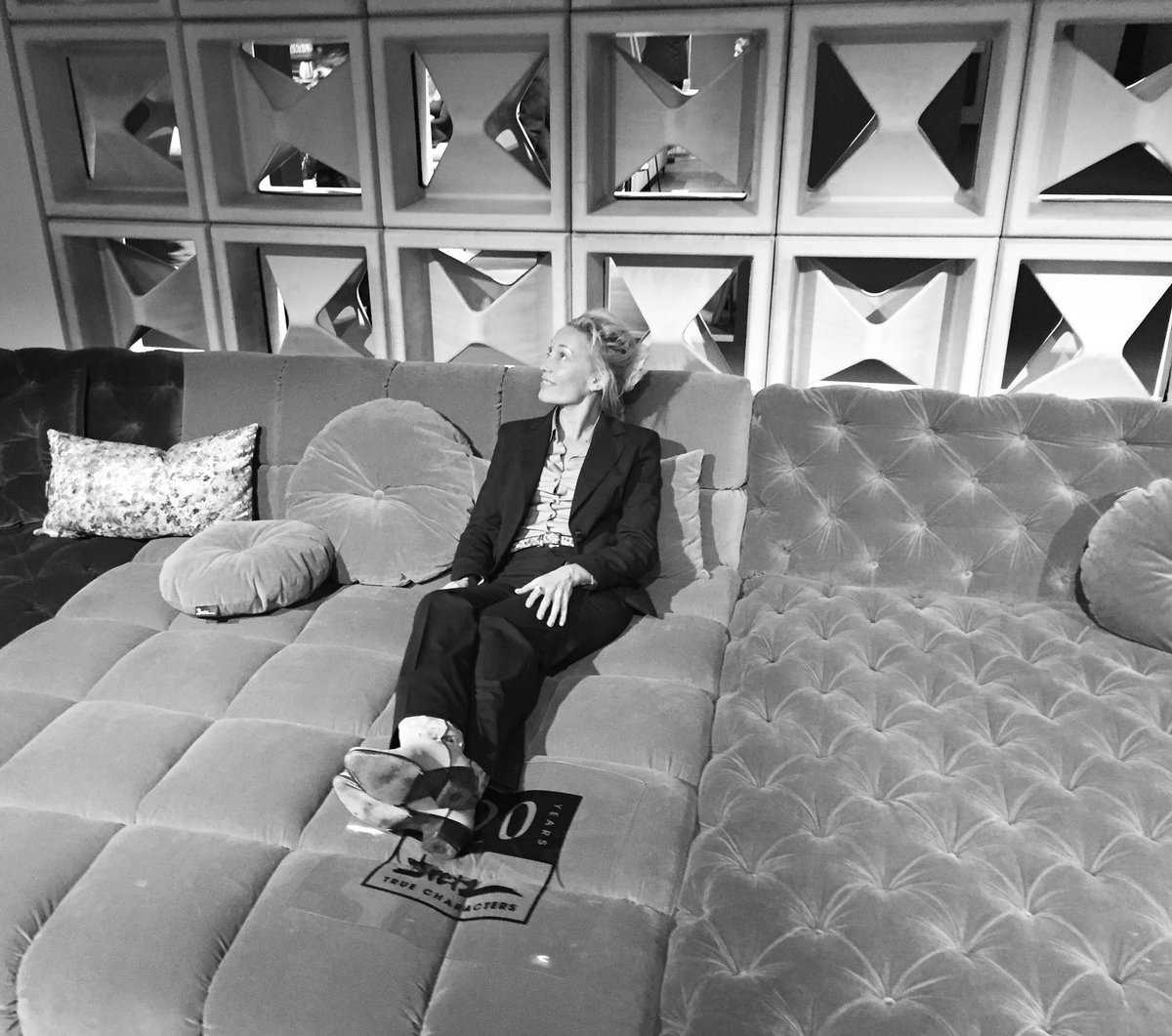 Inspirerend <a href="/imm_cologne/">imm_cologne</a> en bij Design Post Keulen #immcologne #interiorarchitect #interiordesign #interieurarchitect #biancavenus🌟