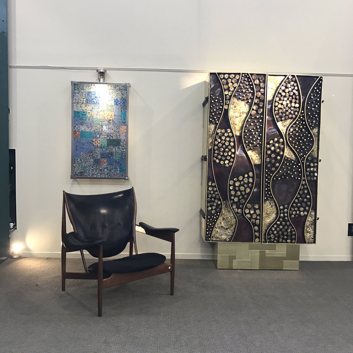 Is this #PaulEvans pc worth $500,000? Great article in <a href="/nytimes/">The New York Times</a> nyti.ms/2ikMzLG <a href="/ragoauctions/">Rago Auctions</a> #moderndesign #auction #ragoauctions
