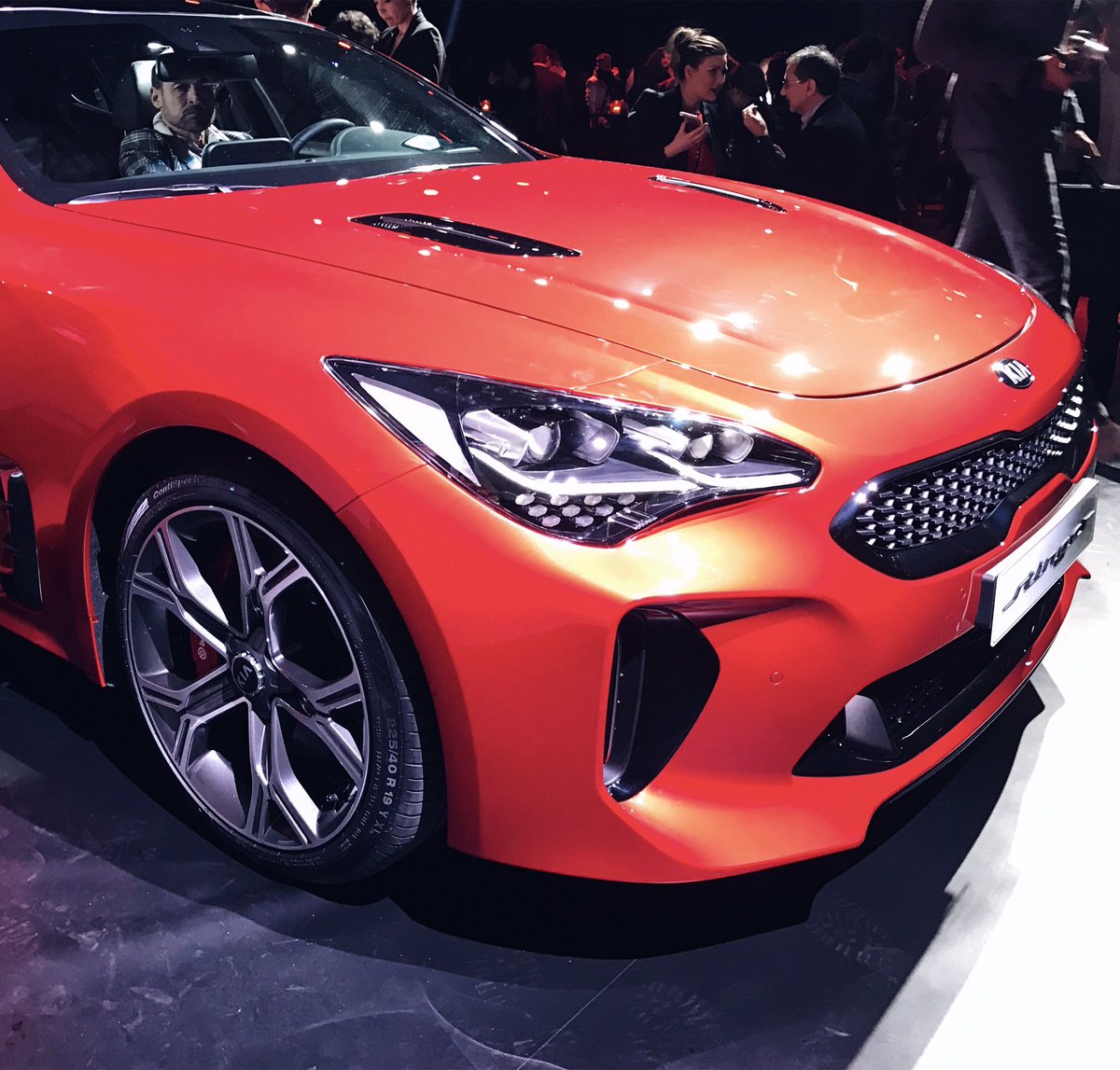 Benvenuta bellezza ✨
<a href="/KiaItalia/">Kia Italia</a> 
#TheNextBigSurprise #KiaStinger