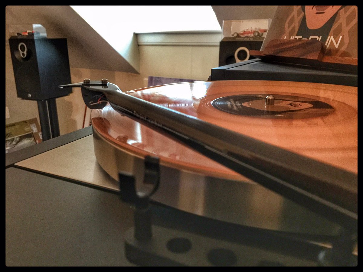 David_Forsdike's tweet photo. #nowspinning @prince #hitnrunphasetwo #seethroughvinyl @linnproducts #hellolp12 #majik109 #linndsi @stoneaudio @VinylMePlease https://t.co/WOYhtLLqQY