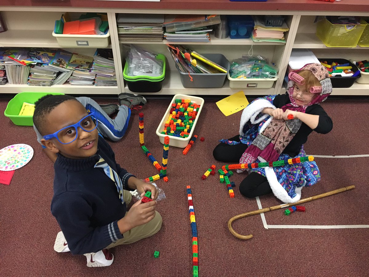 Students in Mrs. Witte's class is enjoying celebrating the 100th day of school!