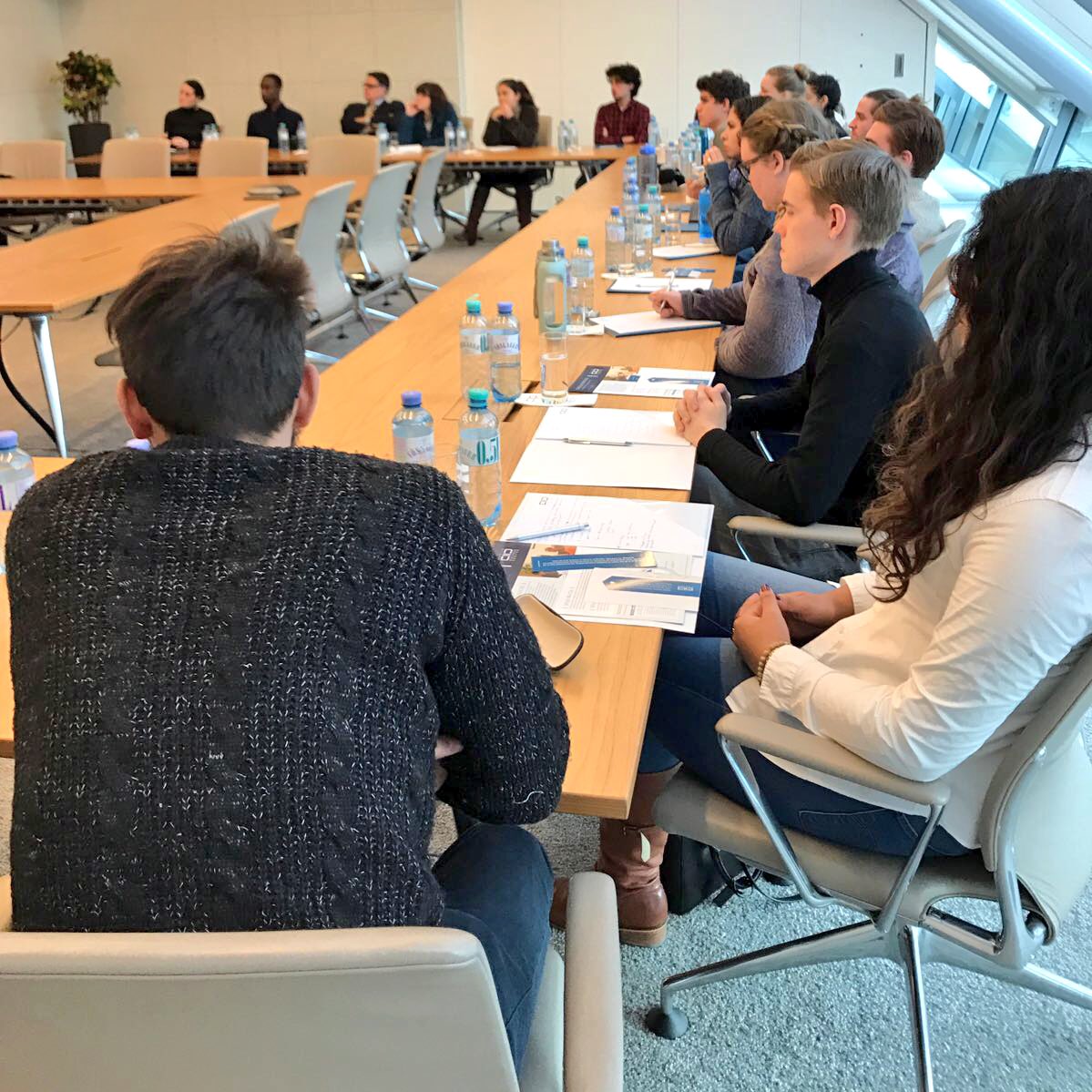 KAICIID's tweet photo. Students from #LIUglobal visited KAICIID HQ today, learned about the global work of the Vienna-based Centre https://t.co/FBQwDVzvxV