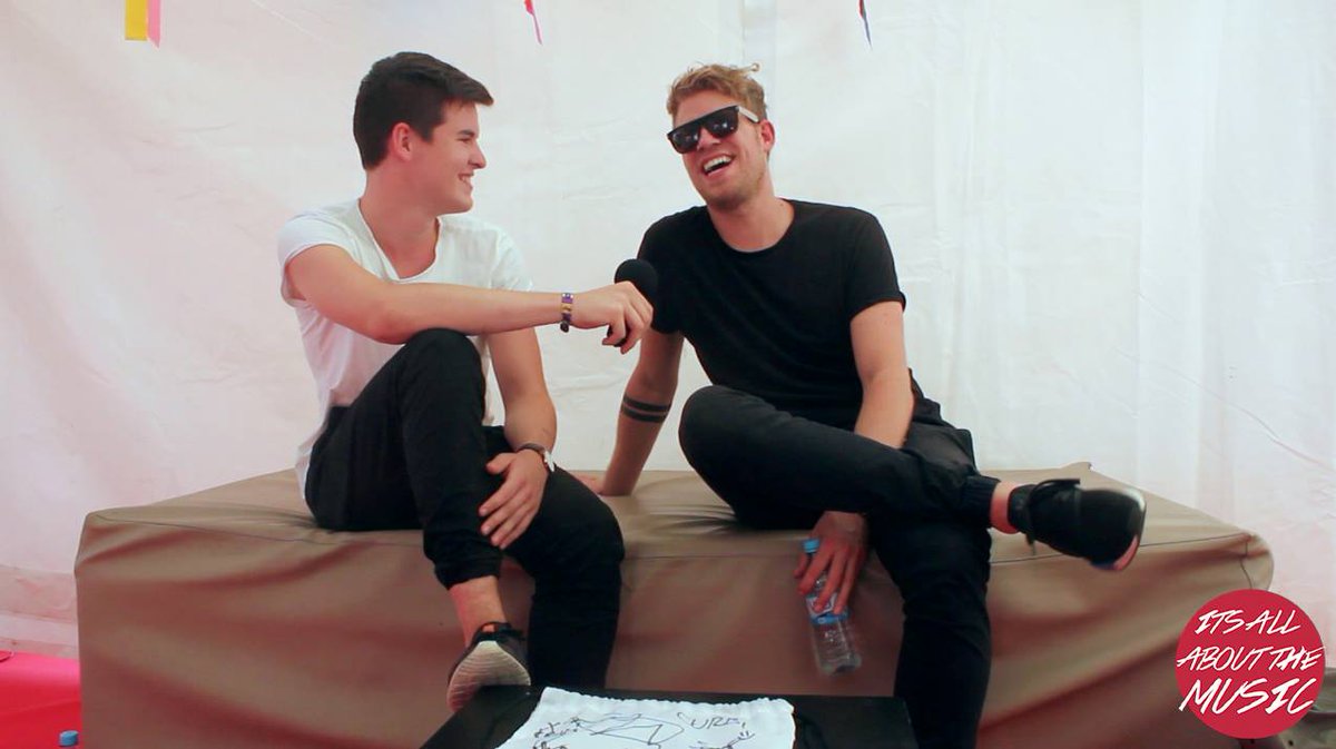 iaatmofficial's tweet photo. Alles Gute @itsTUJAMO! Lass es krachen, wir freuen uns aufs nächste Treffen mit dir! #lollapalooza #iaatm https://t.co/iZGgjq0dD5