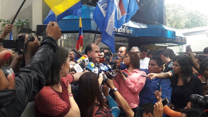 rctv's tweet photo. Dip.J.Borges: reiteramos marcha hacia CNE. No podemos dejarnos paralizar por el miedo que ha generado este gobierno. https://t.co/wo6vnuruGN
