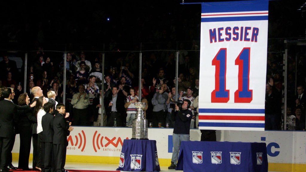 Happy Birthday to legend Mark Messier! 1  1  