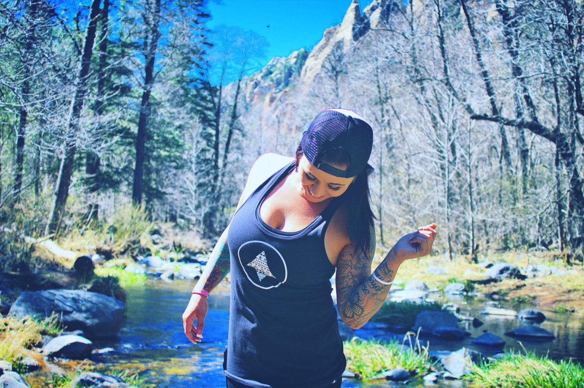 BuzztreeClothCo's tweet image. Great Weather &amp;amp; Good Vibes

BuzztreeClothing.com