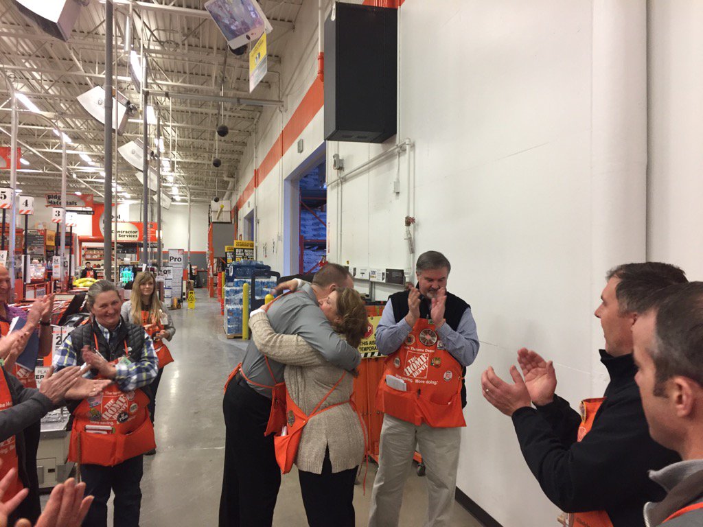 stjohn_c's tweet photo. SM Merry well deserved recognition for creating a safe work environment @1304merry @KelseyCedotal https://t.co/sJW7L8zp5i