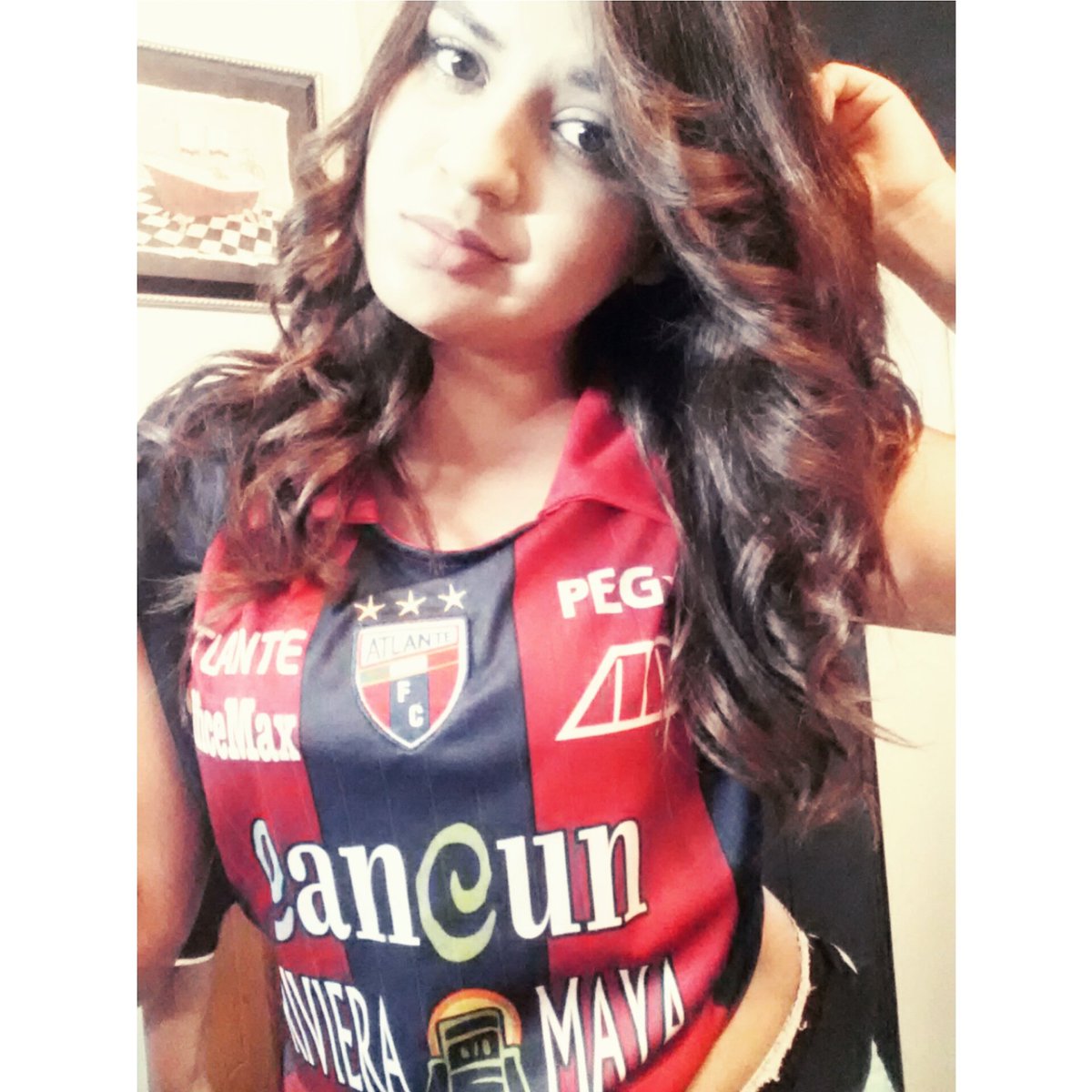 Arroyo__'s tweet photo. @eduardobraunb Mejor traete el equipo @Atlante a Dallas, TX. Seria lo mismo que en Cancun... solo 5 Atlantistas en las gradas. #AtlanteDF https://t.co/FA1wQ3EuAW