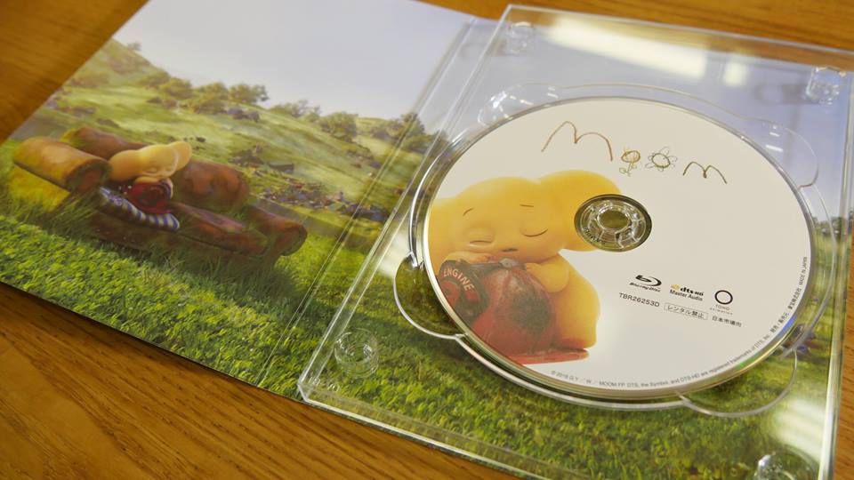 moomthemovie's tweet photo. 『ムーム』Blu-Ray/DVDには、ムームの誕生エピソード「ムームはじまりの物語」が収録されています！
全世界未公開映像をご家庭で観られるのは本Blu-Ray/DVDだけです。

https://t.co/AZ2DmTu2RB https://t.co/pUqRX5Od2g