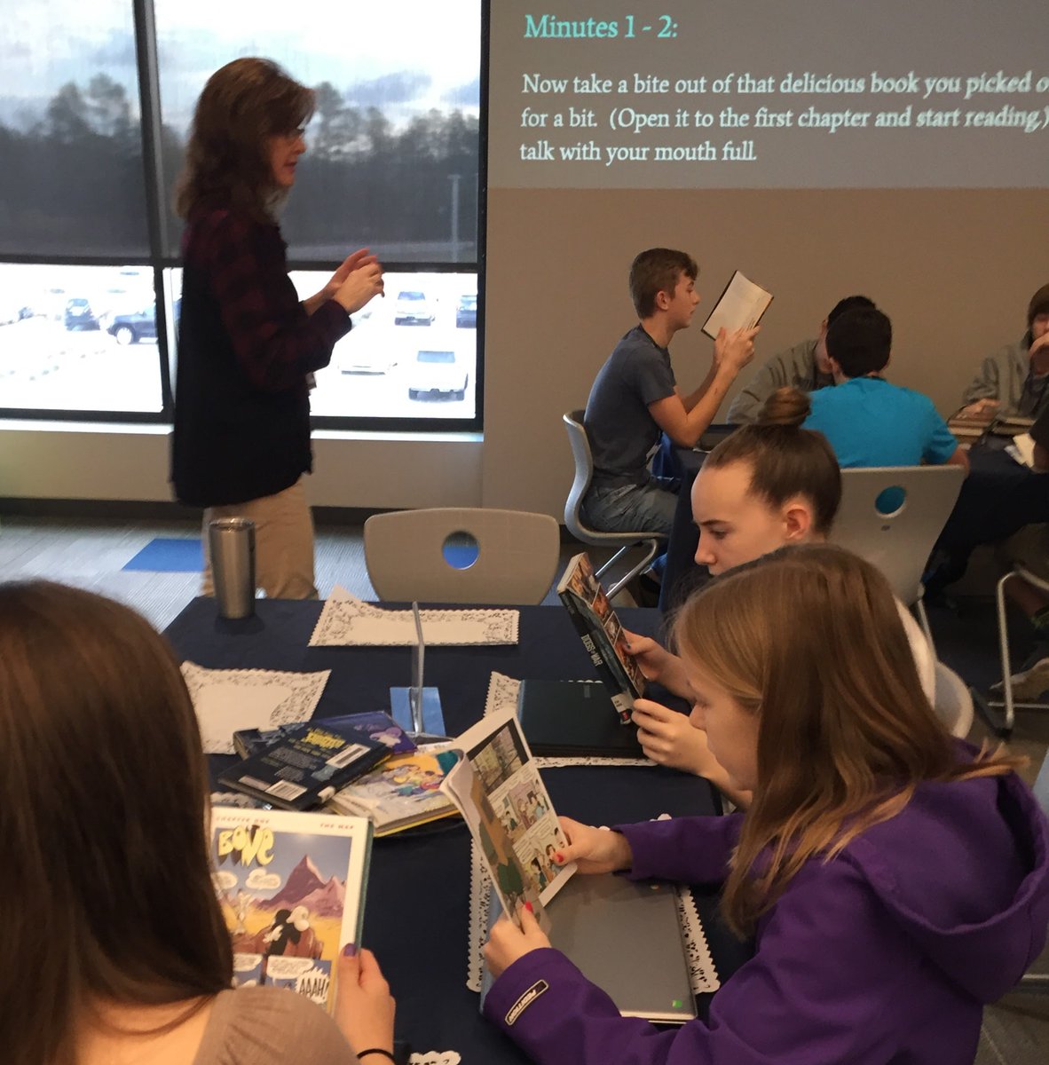 CMSReads's tweet photo. Book Tasting with Mrs. Fuller's classes today! @lfulrteach #bookbinge #bookfeast #loveofreading https://t.co/PFzOfsdJFs