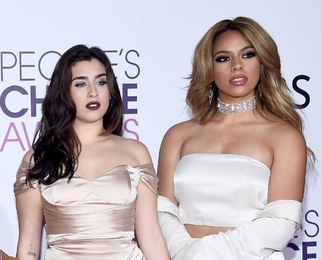 laurinahfavpics's tweet image. THEY LOOK SO FUCKING GOOD #5HPCAs
