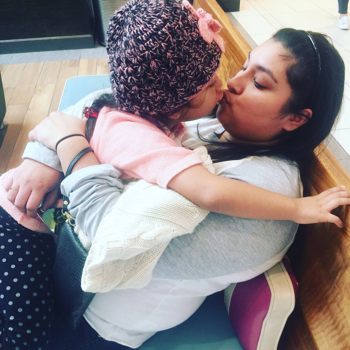 Sir_Nilo's tweet photo. #MotherDaughterMoment #MotherlyLove #DedicatedParent ❤️ https://t.co/BcAbpKoPPI