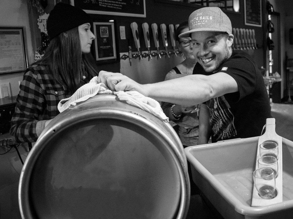 whitesailsbeer's tweet photo. By popular demand, Friday Night Casks launches this Friday at 5pm! First up: Dry Hopped Departure Bay Session Ale 
#casknight #tylerisstoked https://t.co/QOzlNjY9M6