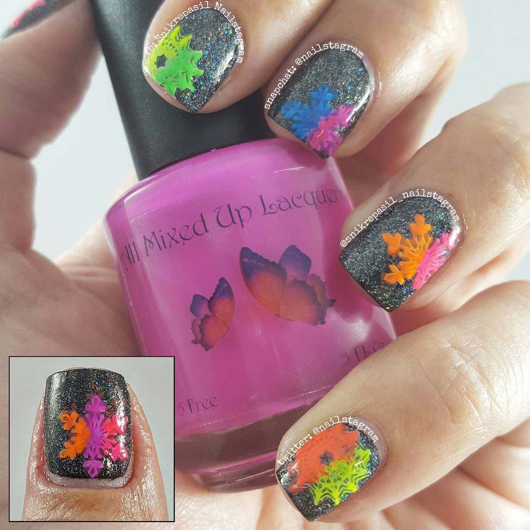 nailstagram's tweet photo. my latest creation. @snikrepasil_nailstagram on #instagram for all details #notd #neonsnowflakes #superchicnaillacquer #cosette.nail.shop https://t.co/hMbWFsfzNJ