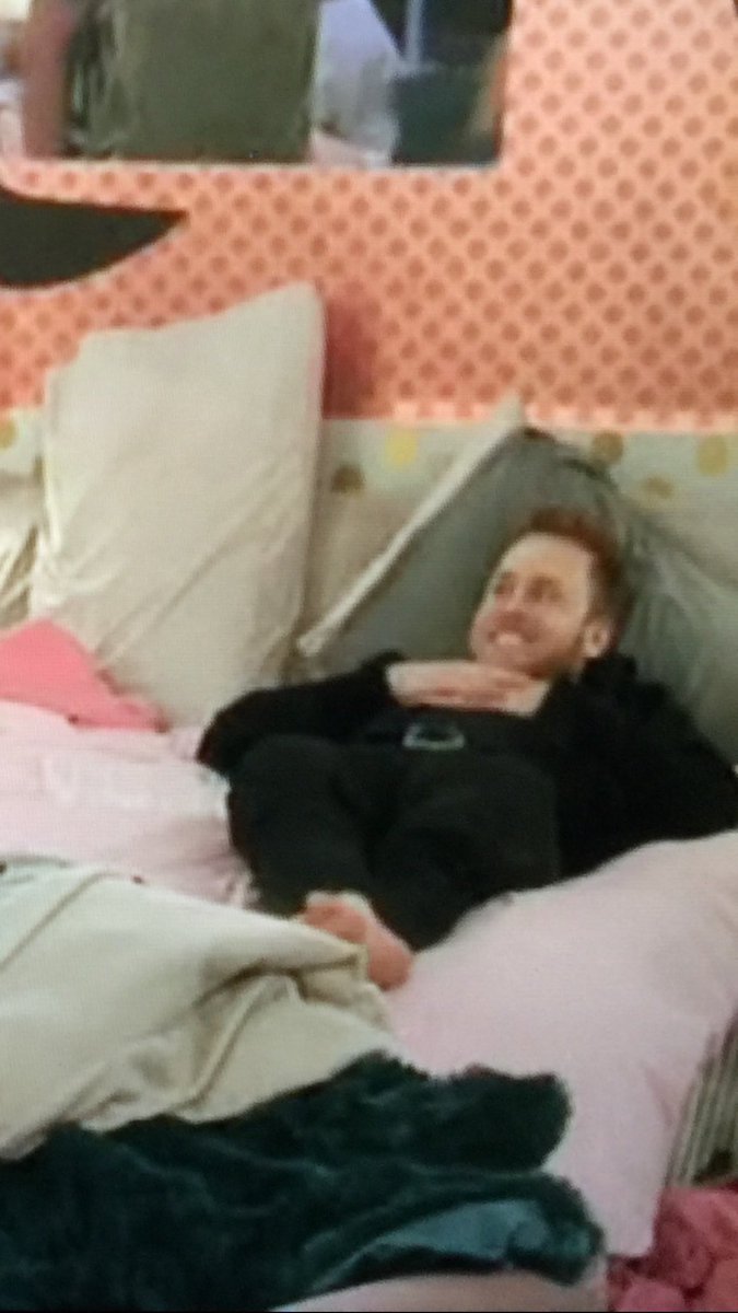 LornaSpaine's tweet photo. I wish someone looked at me the way Spencer looks at drama kicking off. #cbb https://t.co/Boi9G2l2uE