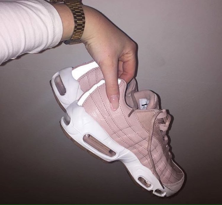 welove_sneakers's tweet photo. AM 95 https://t.co/QEPyoUpaQ8