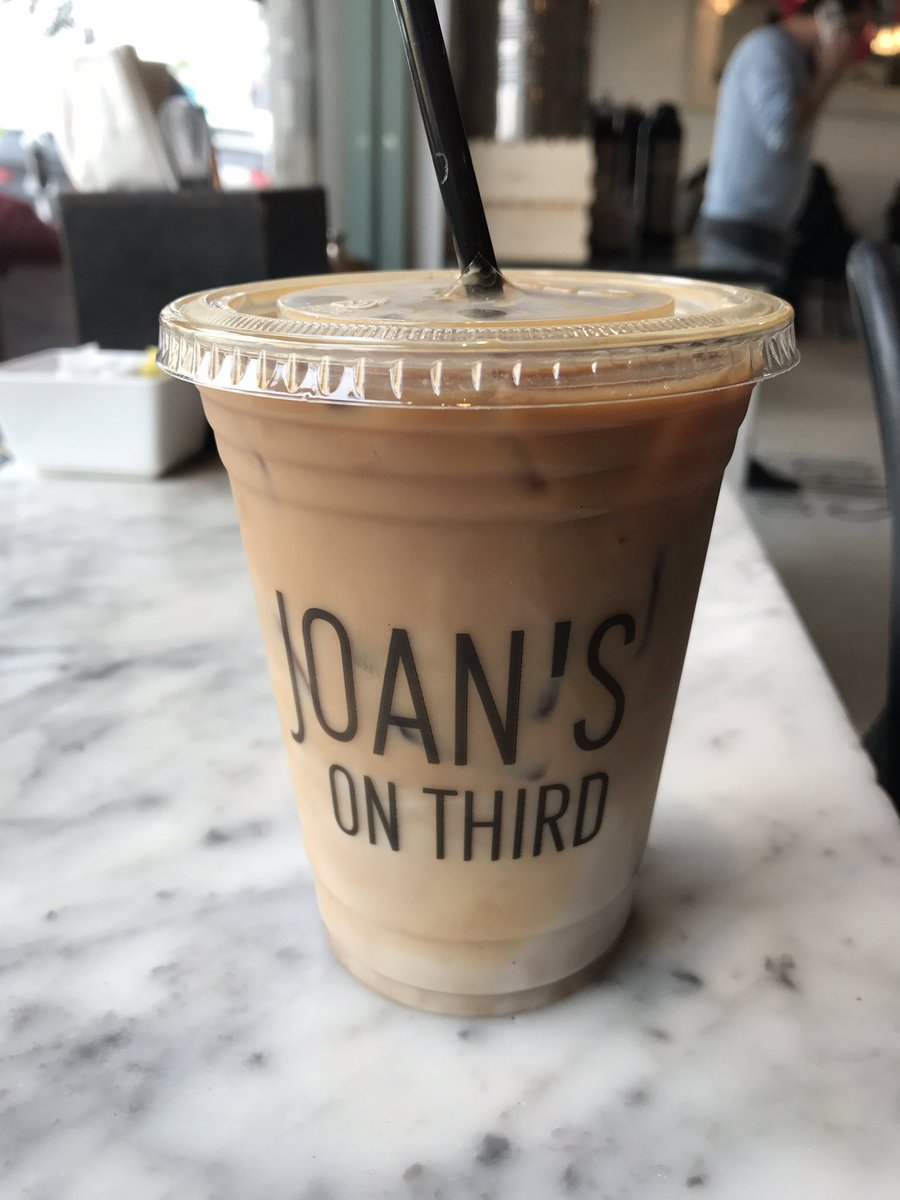 PearlPRGroup's tweet photo. Lunch date with the team ☕️🥗 #meetingflow #teamwork #bossladies #pr #lovewhatyoudo #successmindset #earnednotgiven https://t.co/qmcJ01A284