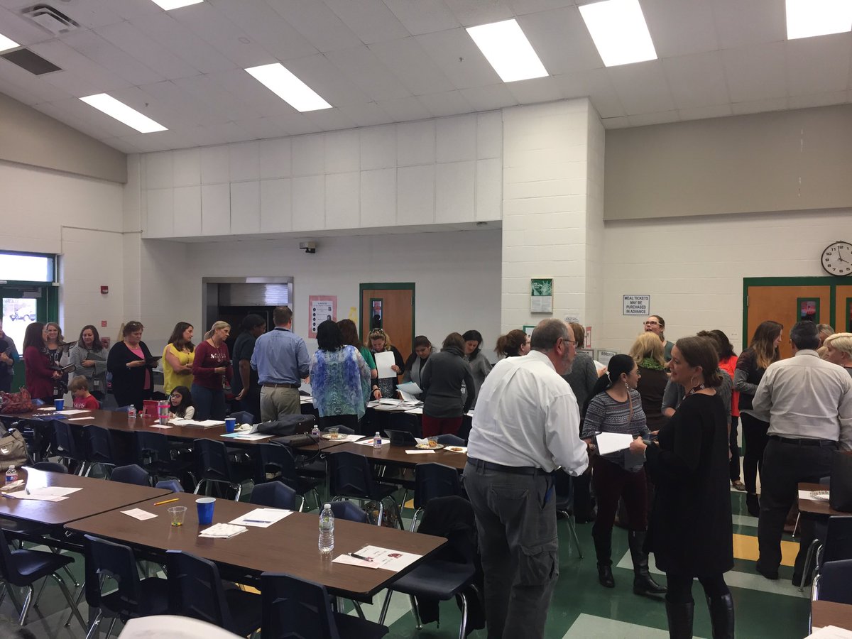 NISDElemScience's tweet photo. #NISDsciencestrong CER Table Share - Science Facilitators are awesome!!! https://t.co/fMHLZI0nTp