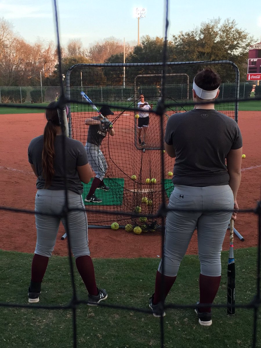 CofCSoftball's tweet photo. Practice week 2: @Dear_Dana11 getting some swings in, @sara_garcia796 & @TayBelfiore on deck. #hitthegaps #gooppo #scoremore https://t.co/6L2oRUNAZq