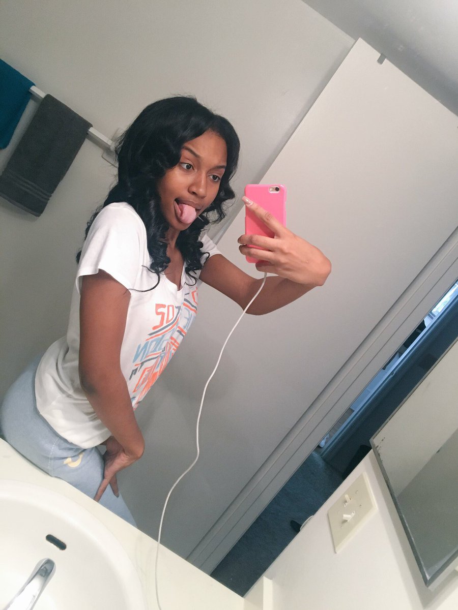 armonee_dionne's tweet photo. 🌬 https://t.co/A1R7wtSKXb