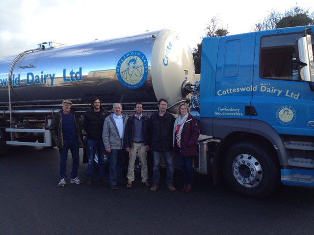 neildarwent21's tweet photo. Imagine a dairy industry where farmers, milk processors, wholesalers, milkmen work together to build real value in milk #pasturepromise https://t.co/e6HprnBbhM