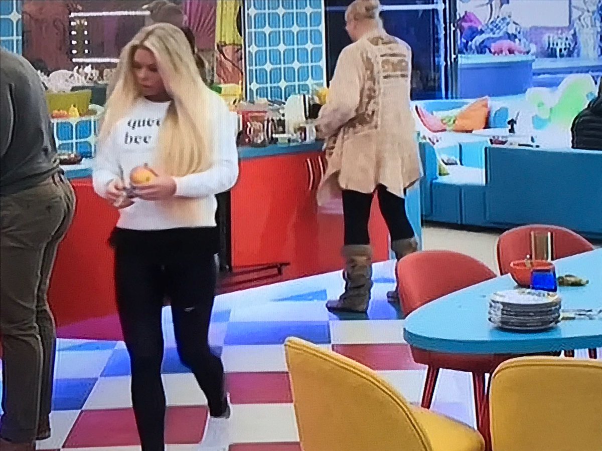 blackwhitestory's tweet photo. @BiancaGascoigne AMAZING to see you rocking our #QueenBee sweatshirt!!! You are a beauty! Thank you for the support #CBB https://t.co/sYnDYcmuTP