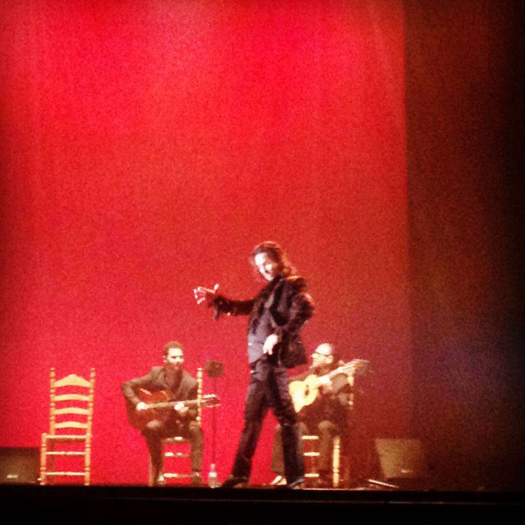 rrnovillo's tweet photo. Mucho talento y arte de la mano @TR3SFlamenco #tr3sflamenco 
#tresflamenco #farruquito  #teatronuevoapolo #flamenco #Madrid https://t.co/U9X2r6inES