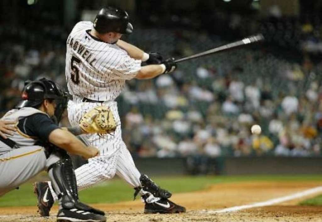 Joseph_Duarte's tweet photo. BREAKING: Jeff Bagwell, who played entire 15-year MLB career with the @astros, elected to Baseball Hall of Fame #BagwellHOF https://t.co/GF2P0RUrpv