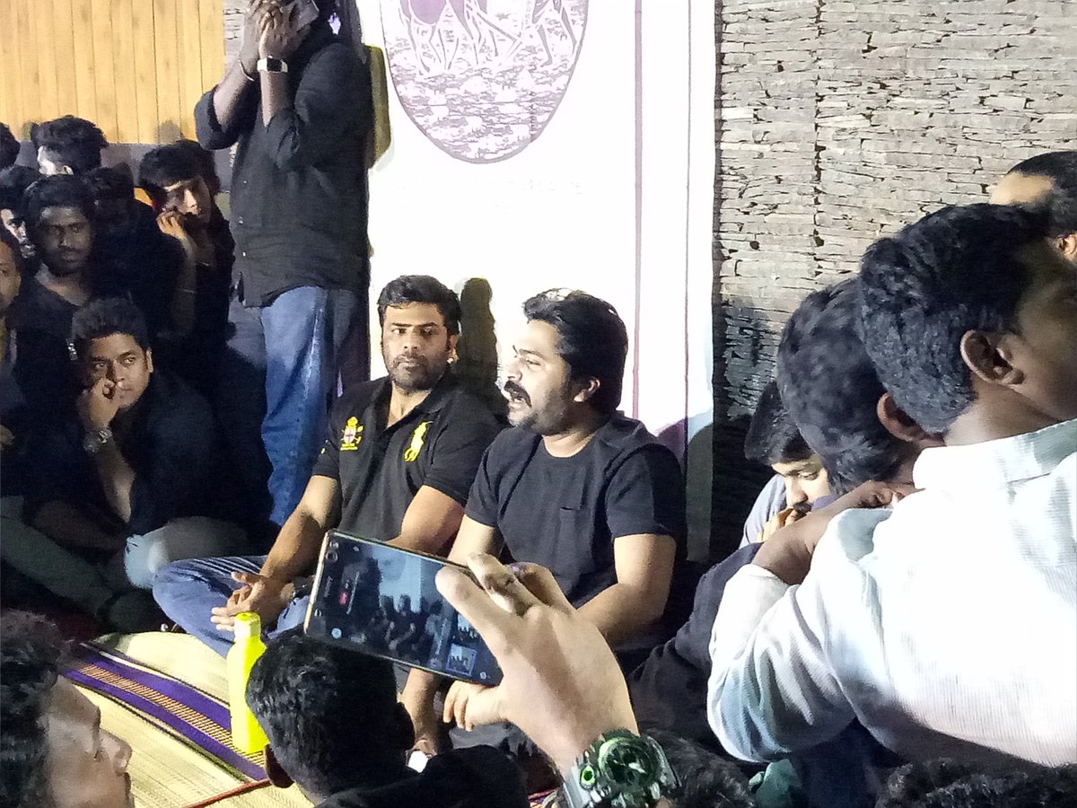 iam_sanmee's tweet photo. #Jan18th8pmForTamilsUnity Joined 11'o clock at #STR Home.. #VeeraTamizhan @iam_str
@drsugangee @hariharannaidu @Kadhu112 https://t.co/l6Q2zjCuxj