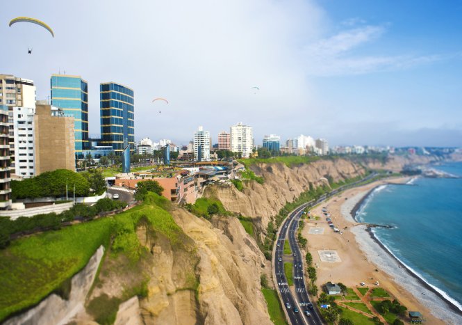 peru's tweet photo. ¡Feliz aniversario #Lima! La capital de #Perú y Capital Gastronómica de Latinoamérica está de fiesta. https://t.co/vWlR6smkrR