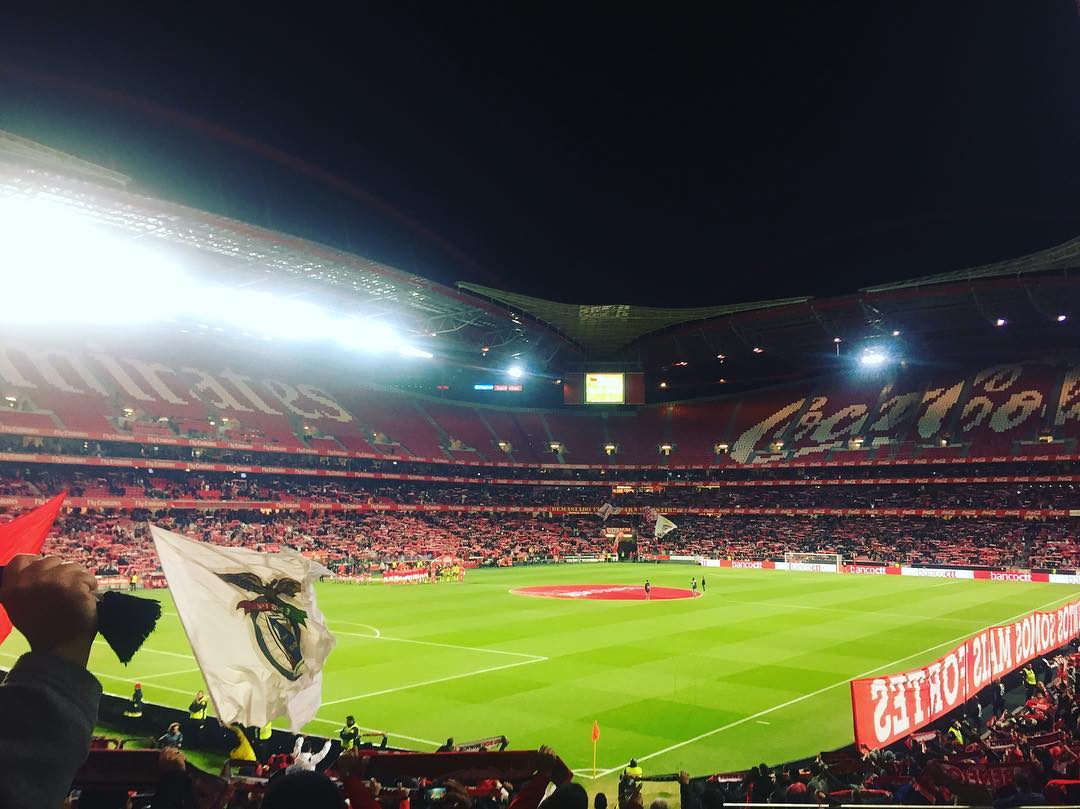 SouBenfica1904's tweet photo. E #LevaMeAoJamor, @SLBenfica! Só pára no churrasco... #Juntos #SLBxLSC https://t.co/Appm7RSz2g