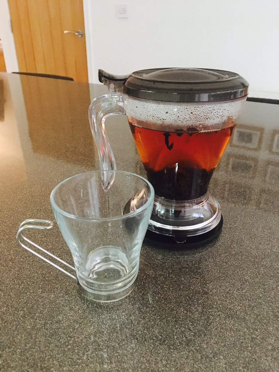 JMVMJulieMitch's tweet photo. This ginger tea from @WeeTeaCompany helped me on my creative path today, thank you! #teajenny #jmvm #jewellerslife https://t.co/bNVeNJQdqG