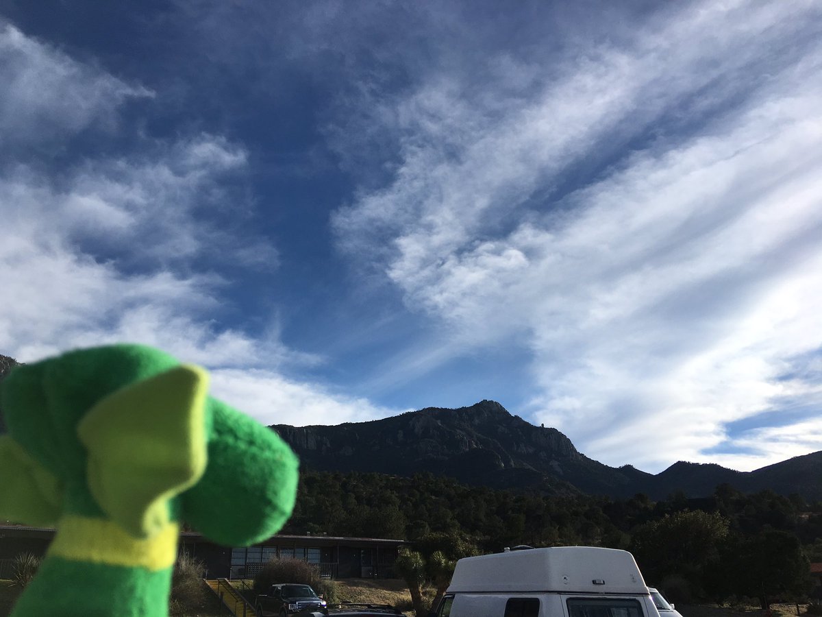 MrPuffMDragon's tweet photo. Whew! Emory Peak: 5.3 mi up, 7285 ft, 4 hrs up. Or...10 min flying (round trip!) https://t.co/I1zeCxBBHV