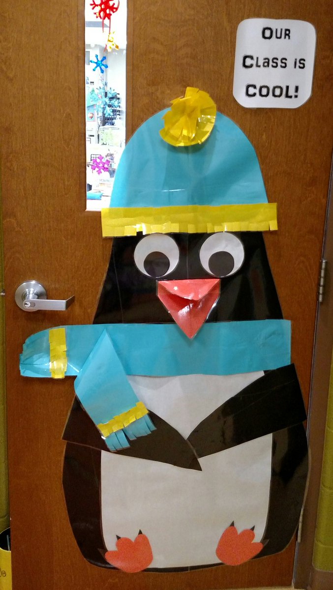 mamalib10's tweet image. 5L is enjoying to cold weather with our penguins! #goodworkhabits #penguinfun #rowvastrong