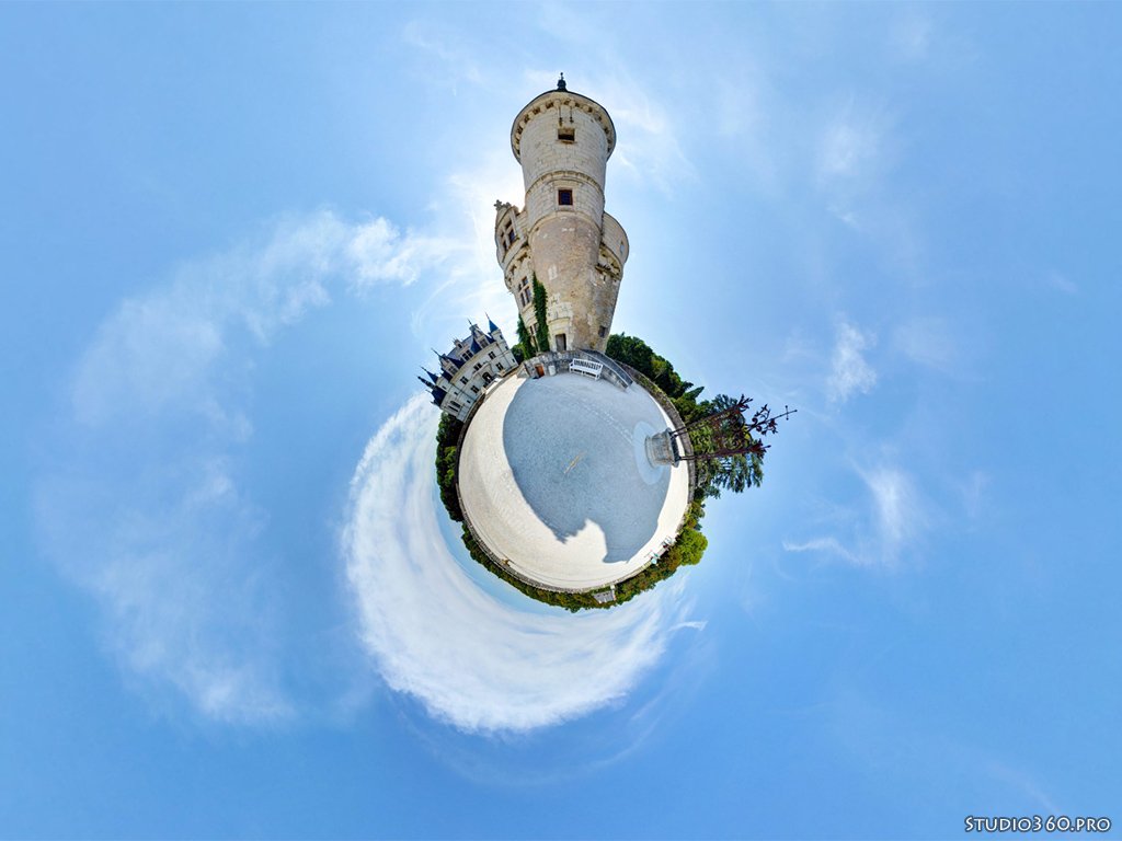 360° panorama of the beautiful Château de Chenonceau in the Loire Valley of France.  Interactive image ---> studio360.pro/Panos/France/C…