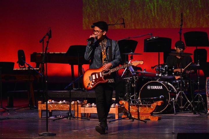 <a href="/iqbaale/">iqbaal ramadhan</a> - Bendera @ IKPA TCOI 2017 youtu.be/B0n55SjytNk