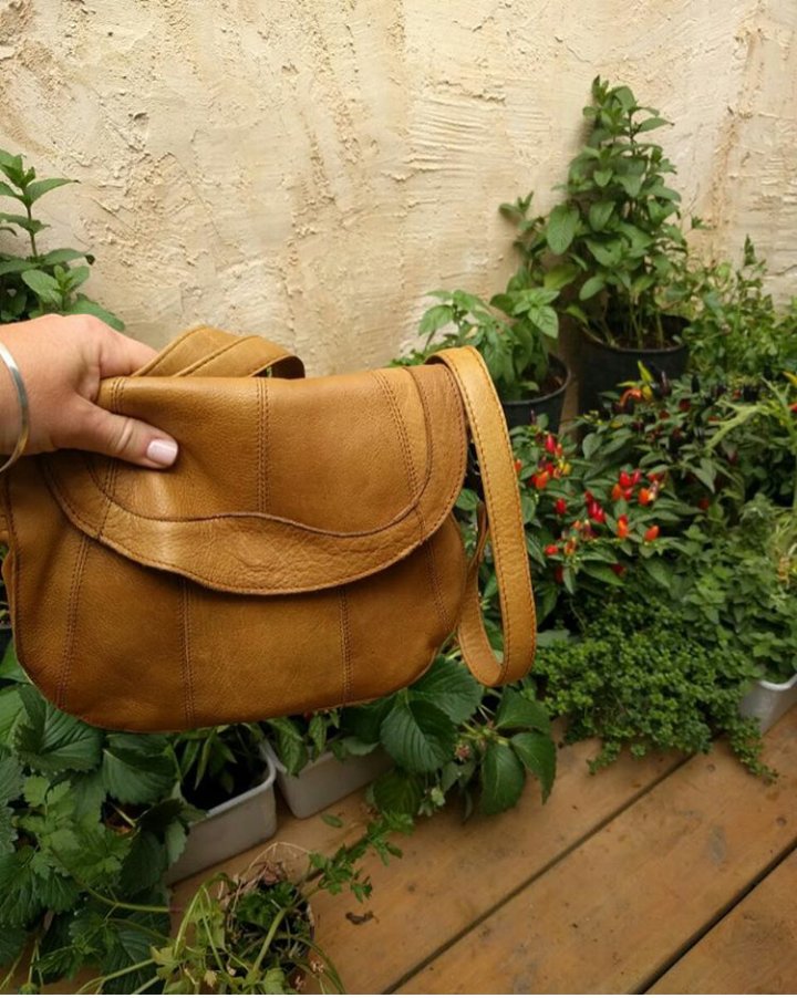 OranLeather's tweet photo. The name says it all ''Joy''!! #oranleather #ruggedhide #slingbag #style https://t.co/LrelBOqQIx